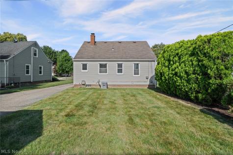 4757 Summer Lane Brooklyn OH 44144