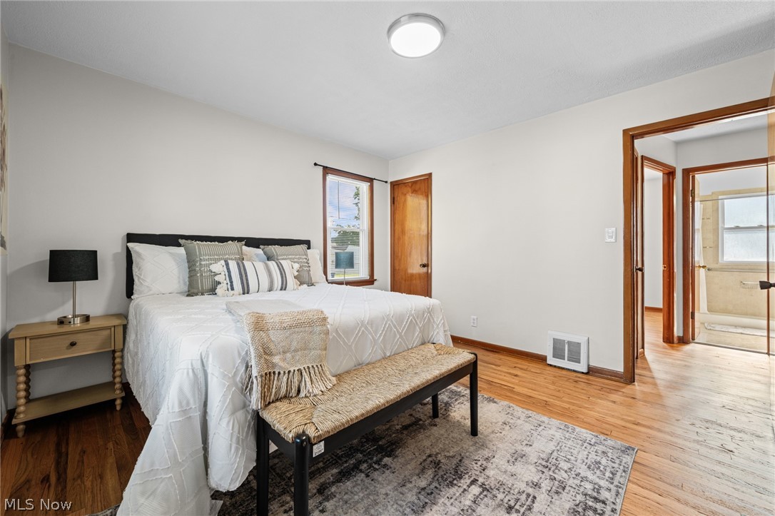 4757 Summer Lane Brooklyn OH 44144
