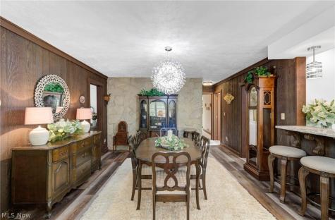 411 E Mohawk Drive Malvern OH 44644