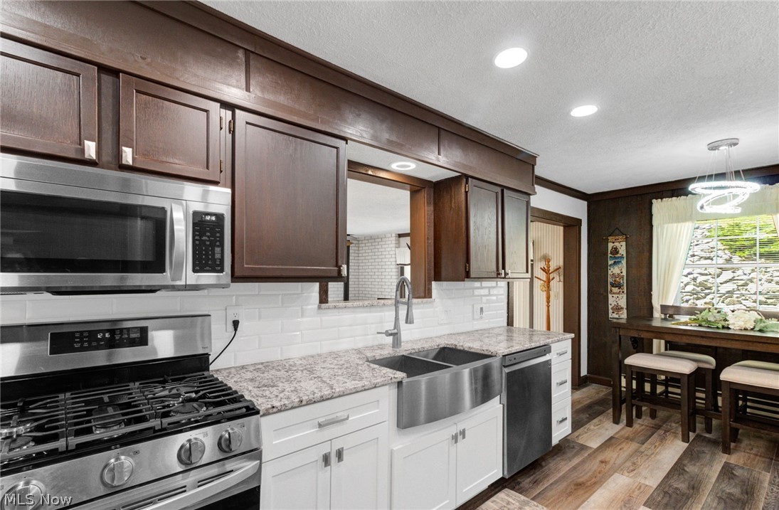 411 E Mohawk Drive Malvern OH 44644