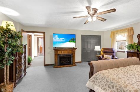 411 E Mohawk Drive Malvern OH 44644