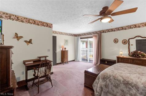 411 E Mohawk Drive Malvern OH 44644