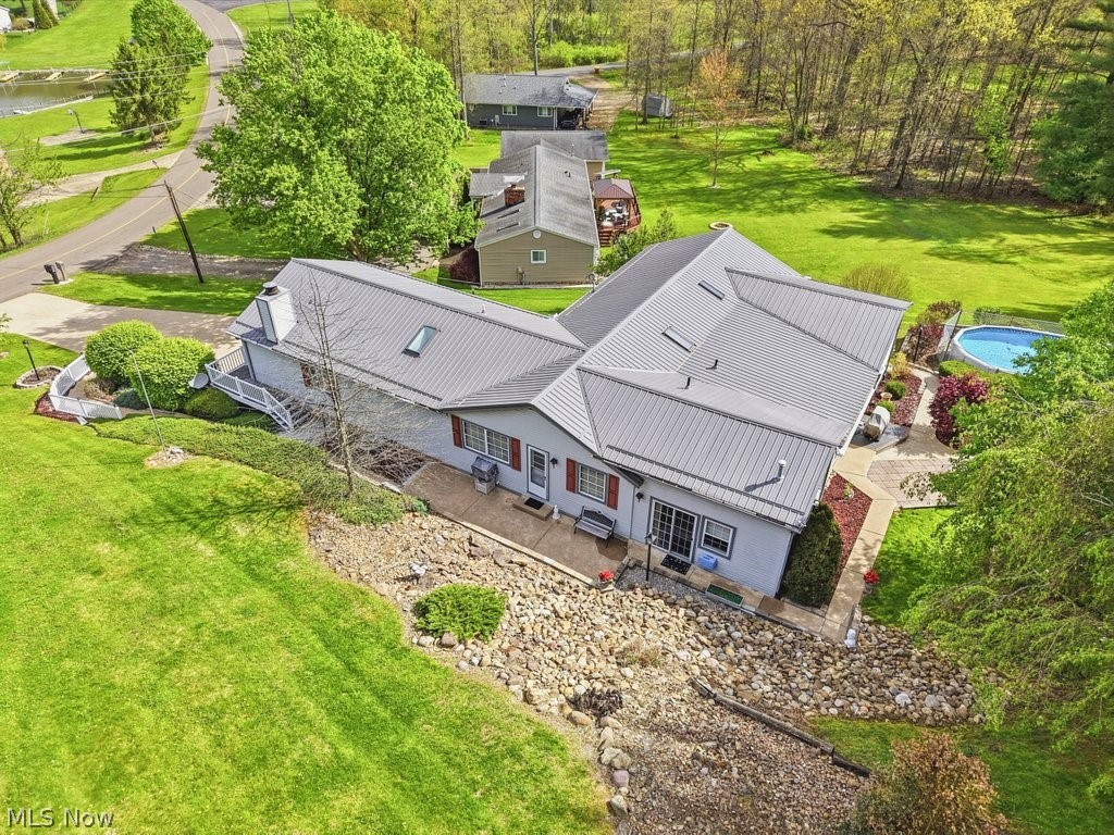 411 E Mohawk Drive Malvern OH 44644