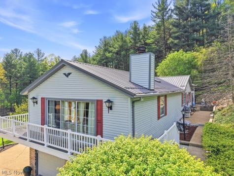 411 E Mohawk Drive Malvern OH 44644