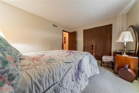 19717 Sagamore Road Walton Hills OH 44146