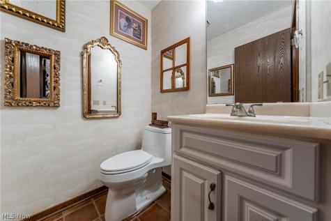 19717 Sagamore Road Walton Hills OH 44146
