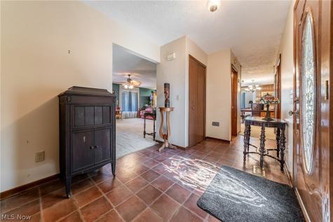 19717 Sagamore Road Walton Hills OH 44146