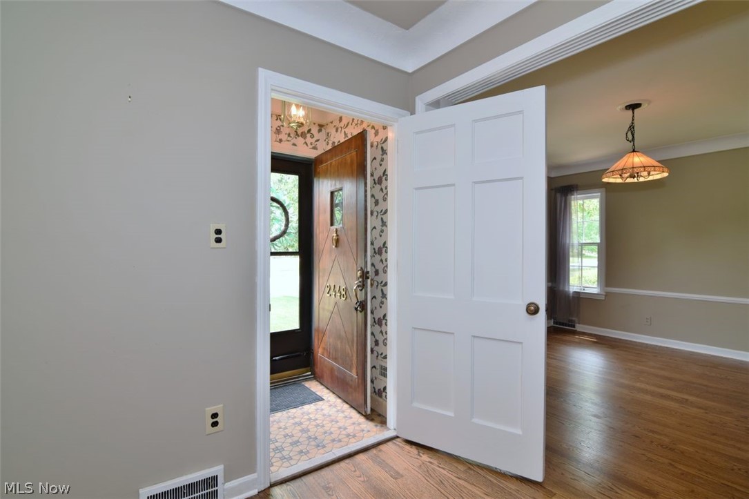 2448 Fenwick Road University Heights OH 44118
