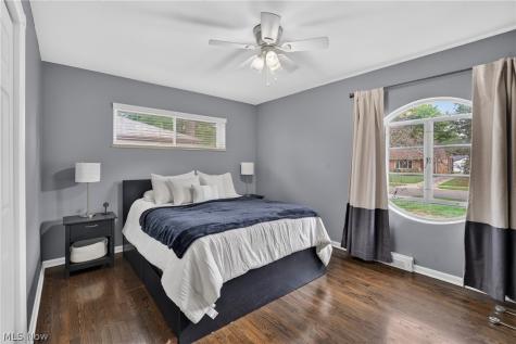 584 Bayfair Drive Bay Village OH 44140