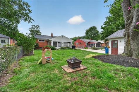 584 Bayfair Drive Bay Village OH 44140
