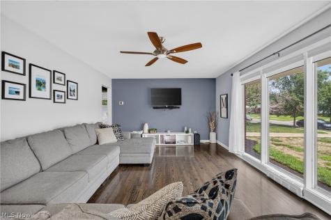584 Bayfair Drive Bay Village OH 44140