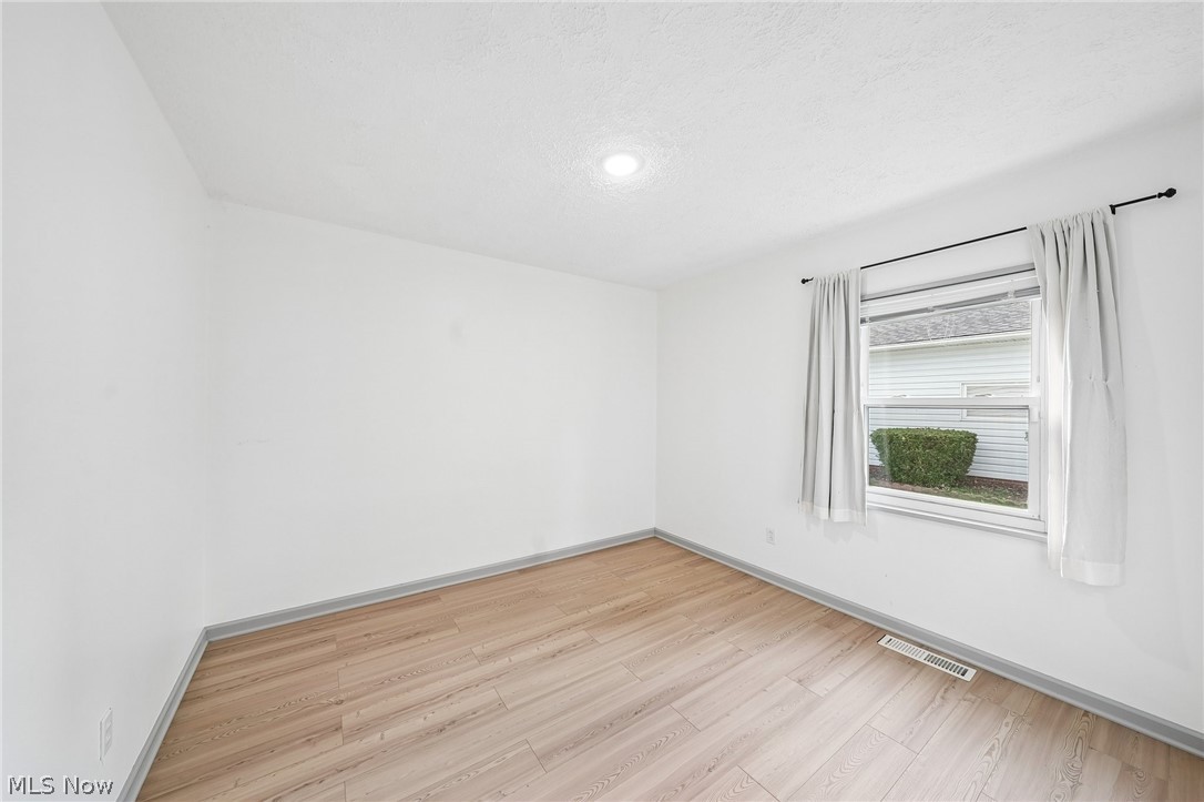 6068 Glasgow Street Madison OH 44057