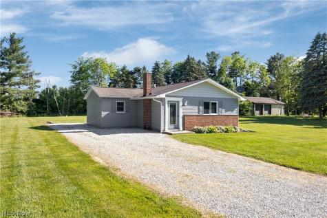 13095 Portage Street Doylestown OH 44230