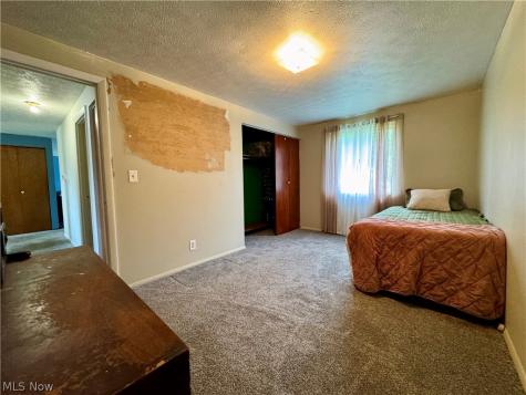 360 Trump Avenue NE East Canton OH 44730