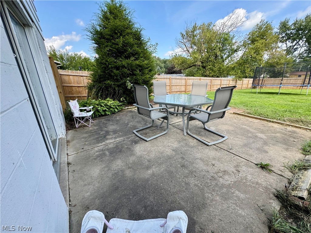 360 Trump Avenue NE East Canton OH 44730