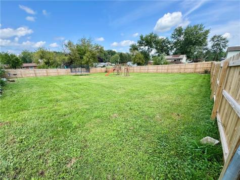 360 Trump Avenue NE East Canton OH 44730
