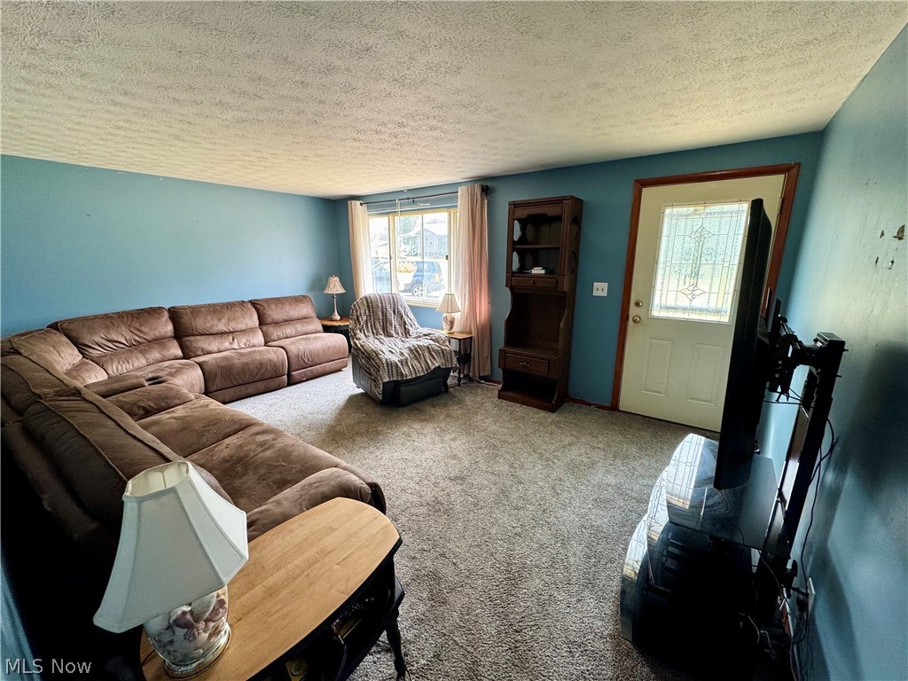 360 Trump Avenue NE East Canton OH 44730