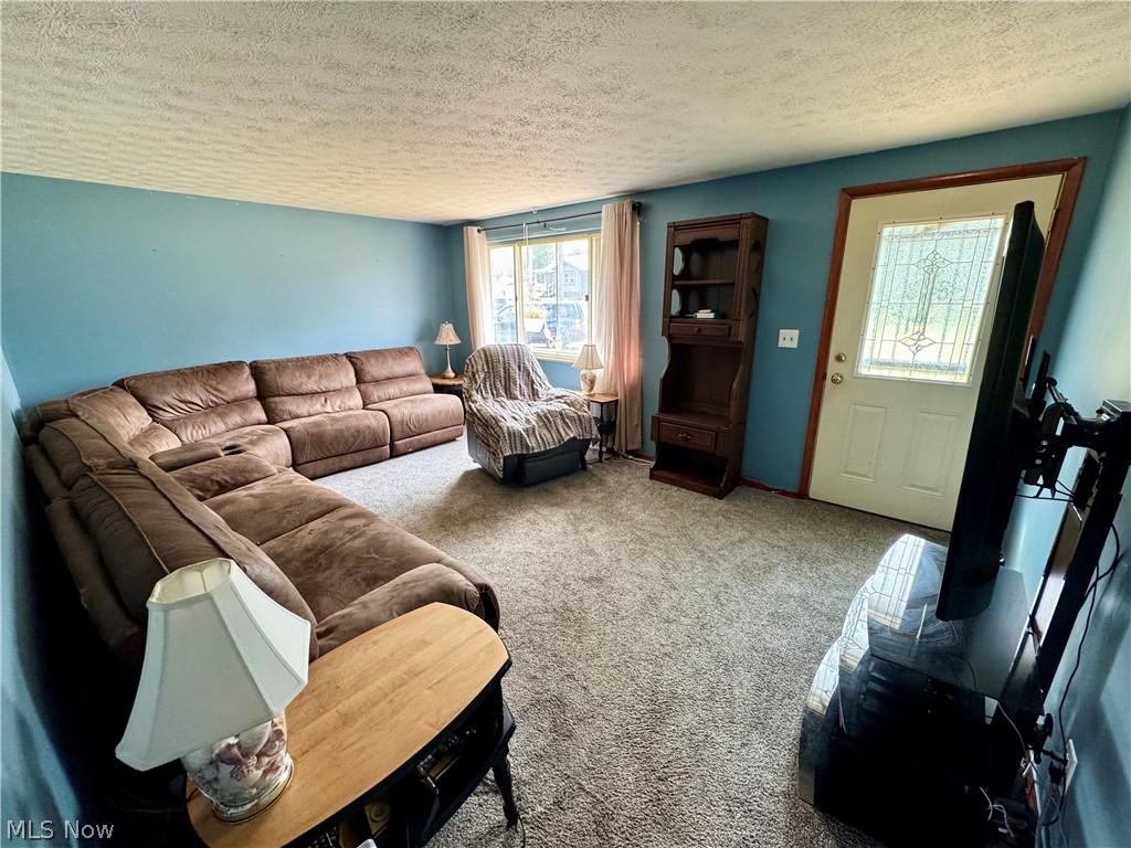 360 Trump Avenue NE East Canton OH 44730