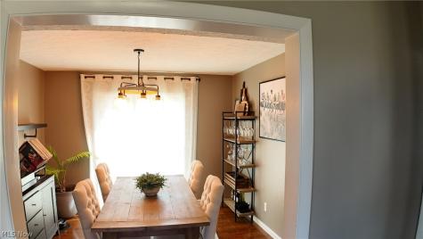 8407 Barton Drive Strongsville OH 44149