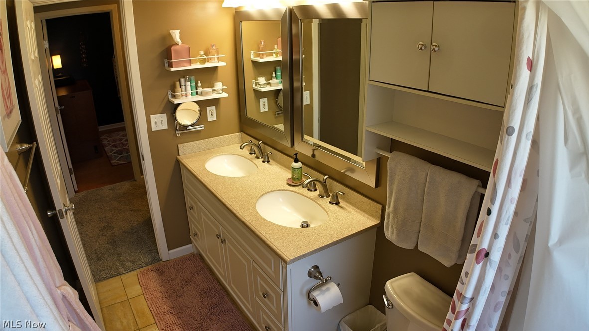 8407 Barton Drive Strongsville OH 44149