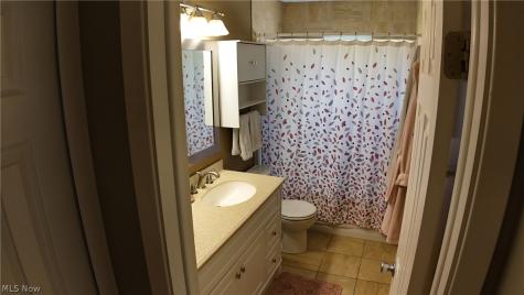 8407 Barton Drive Strongsville OH 44149