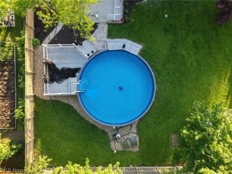 8407 Barton Drive Strongsville OH 44149