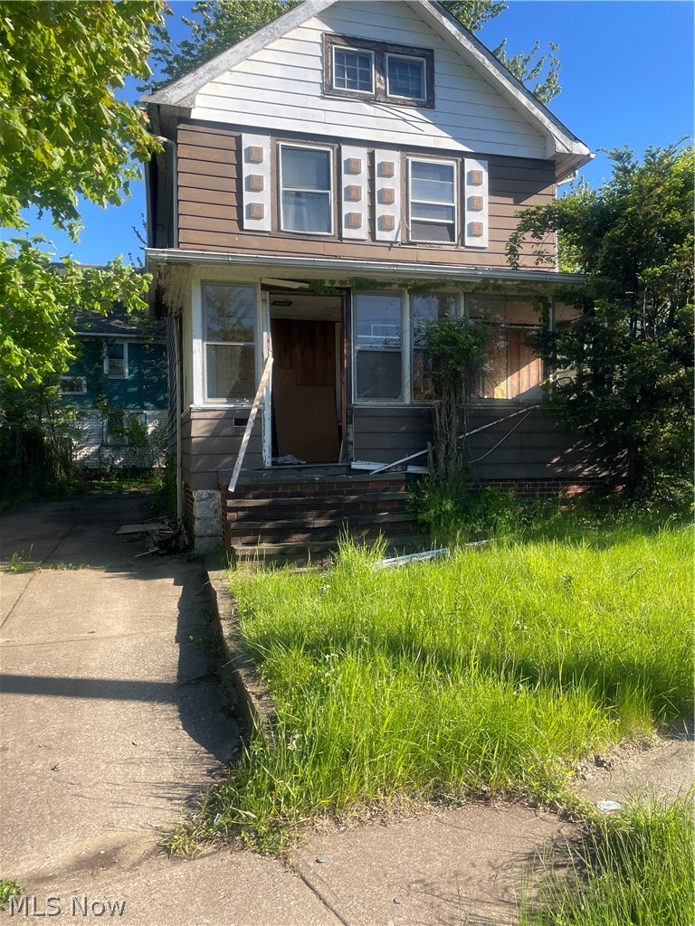 9118 Hillock Avenue Cleveland OH 44108
