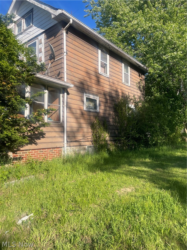 9118 Hillock Avenue Cleveland OH 44108