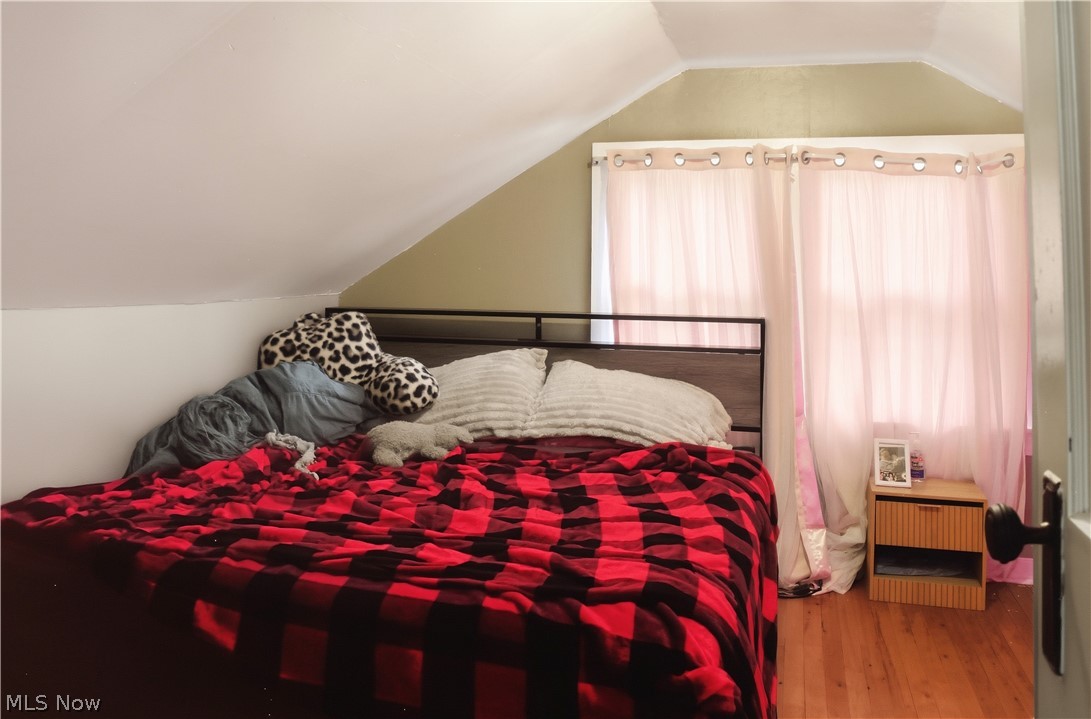 83 Como Street Struthers OH 44471