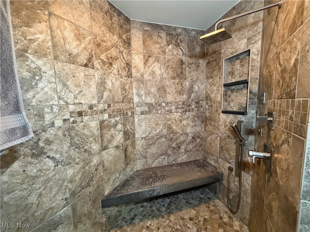 16971 Park Way East Liverpool OH 43920