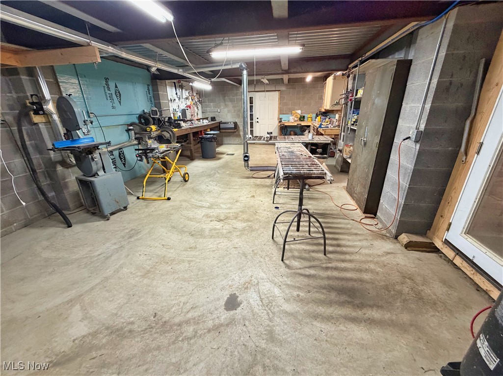 16971 Park Way East Liverpool OH 43920