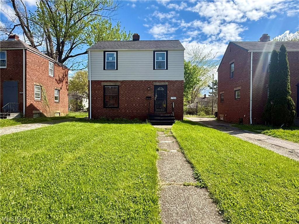 17404 Throckley Avenue Cleveland OH 44128