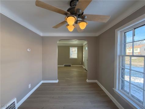 17404 Throckley Avenue Cleveland OH 44128
