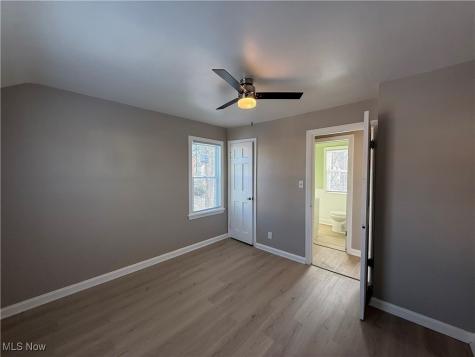 17404 Throckley Avenue Cleveland OH 44128