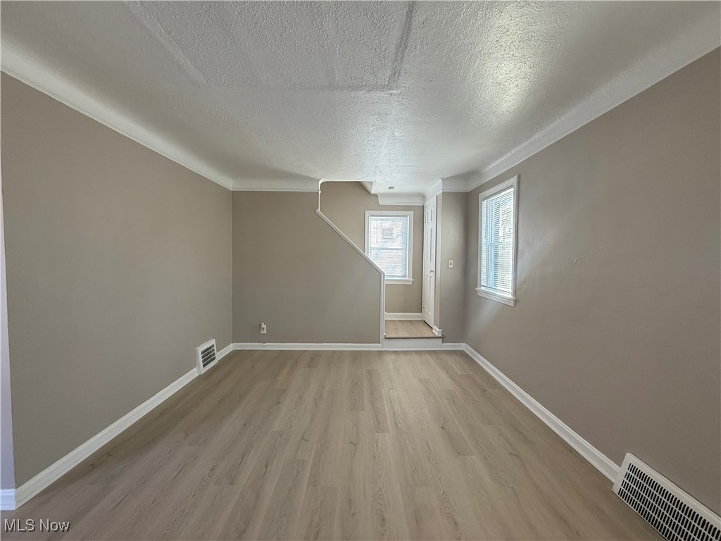 17404 Throckley Avenue Cleveland OH 44128