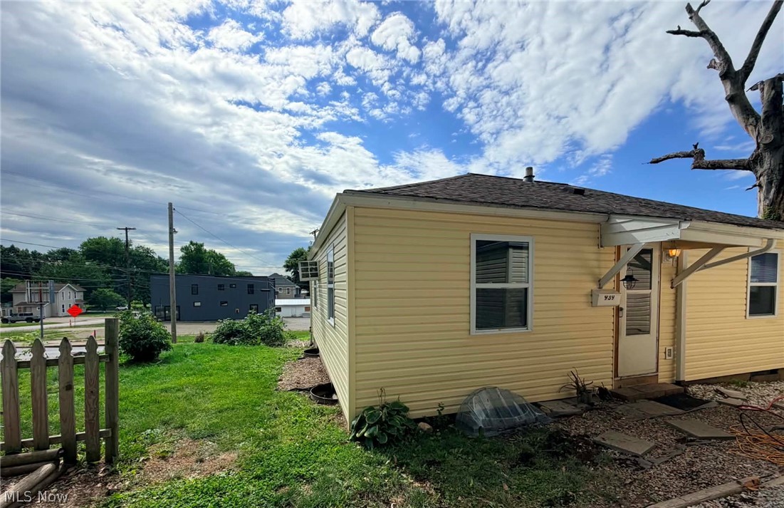 939 Blue Avenue Zanesville OH 43701