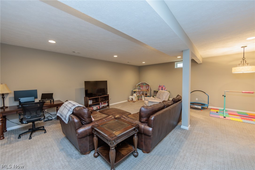 6736 Amber Way North Ridgeville OH 44039