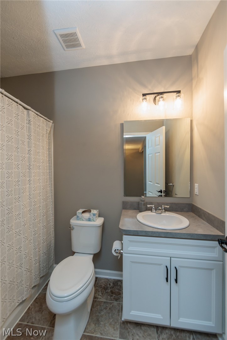 6736 Amber Way North Ridgeville OH 44039