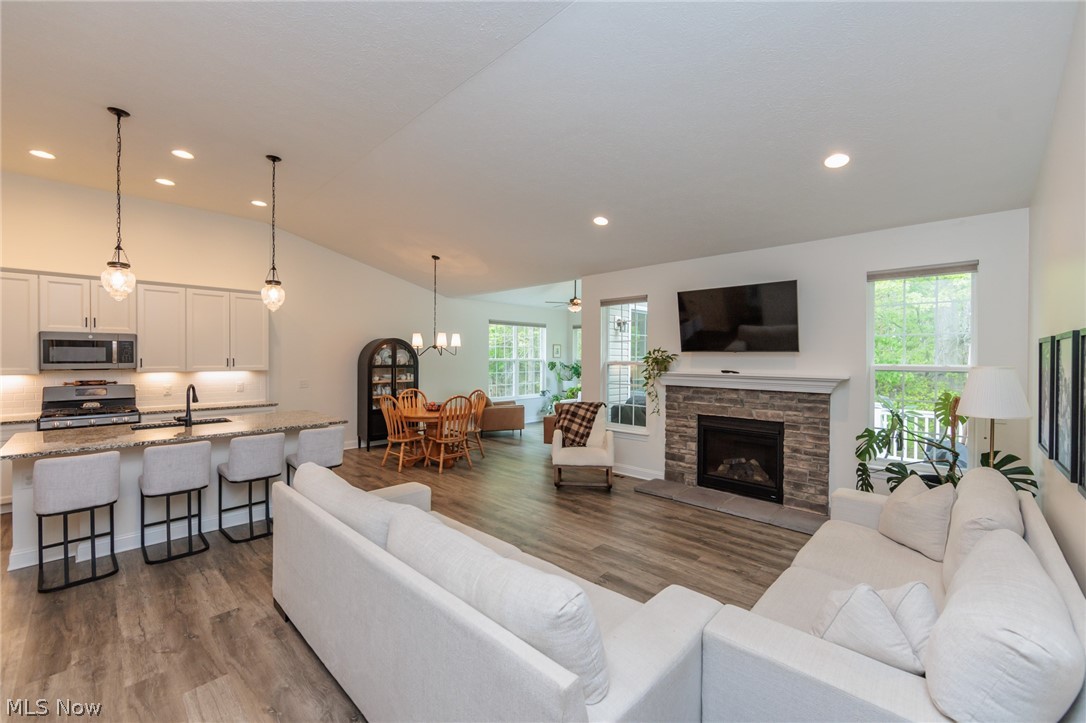 6736 Amber Way North Ridgeville OH 44039