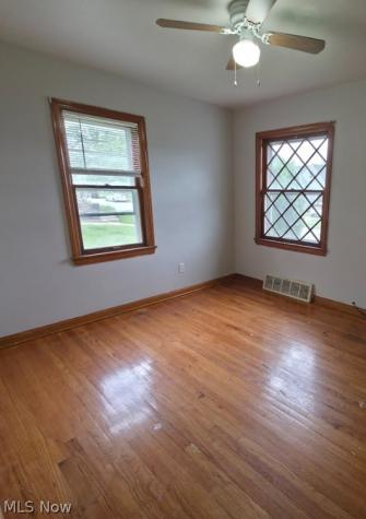 4935 E 86th Street Garfield Heights OH 44125