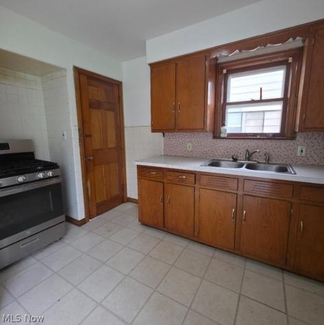 4935 E 86th Street Garfield Heights OH 44125