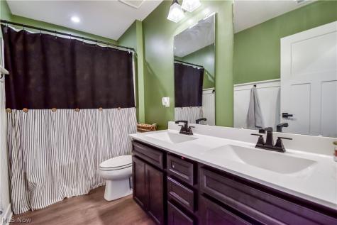 1579 Slick Rock Drive Painesville OH 44077
