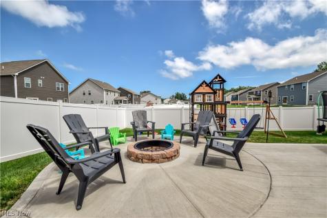 1579 Slick Rock Drive Painesville OH 44077