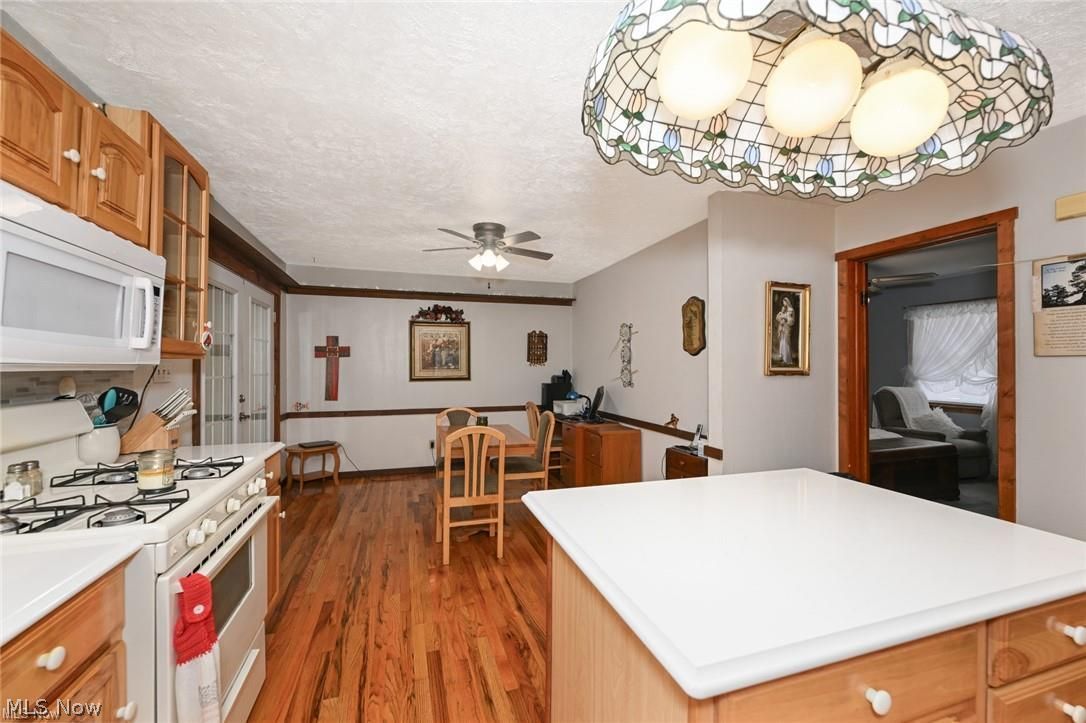 11355 West Avenue Sandyville OH 44671