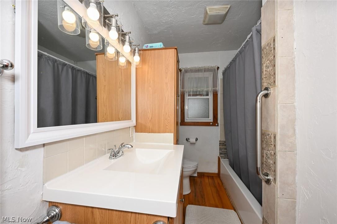 11355 West Avenue Sandyville OH 44671