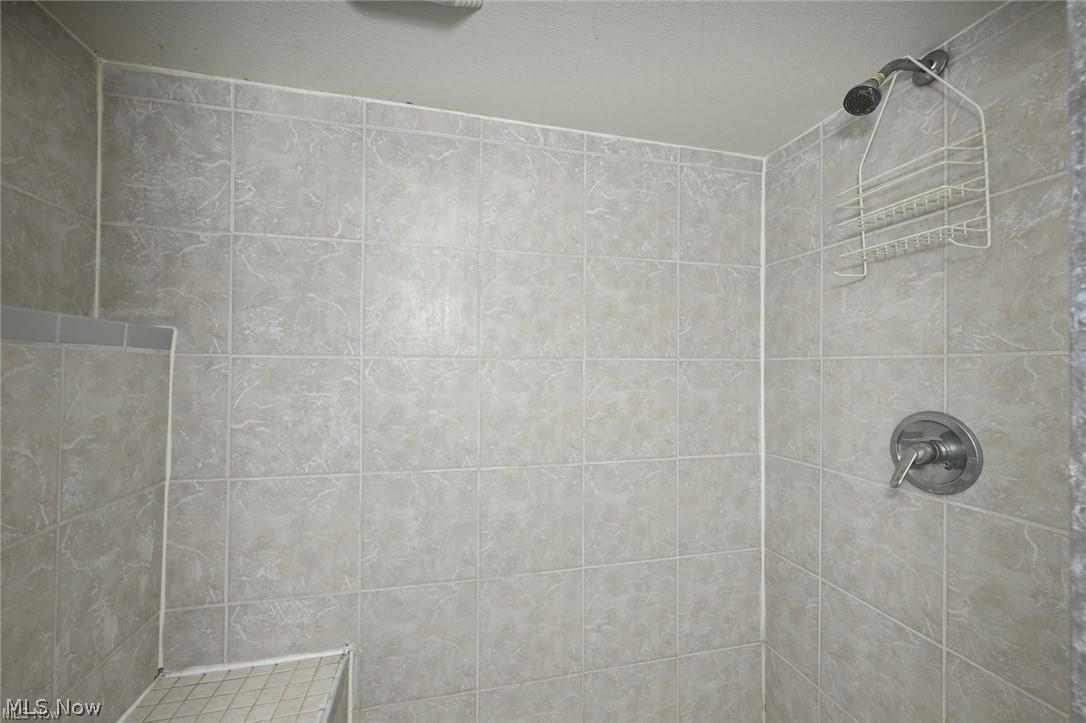 11355 West Avenue Sandyville OH 44671