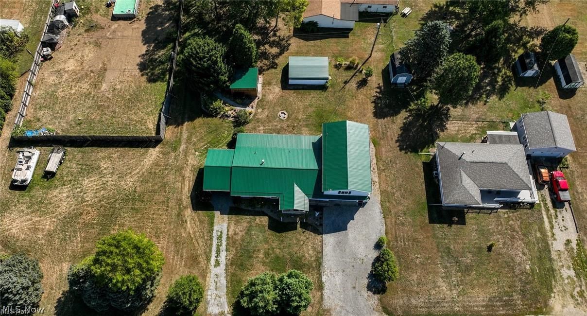 11355 West Avenue Sandyville OH 44671
