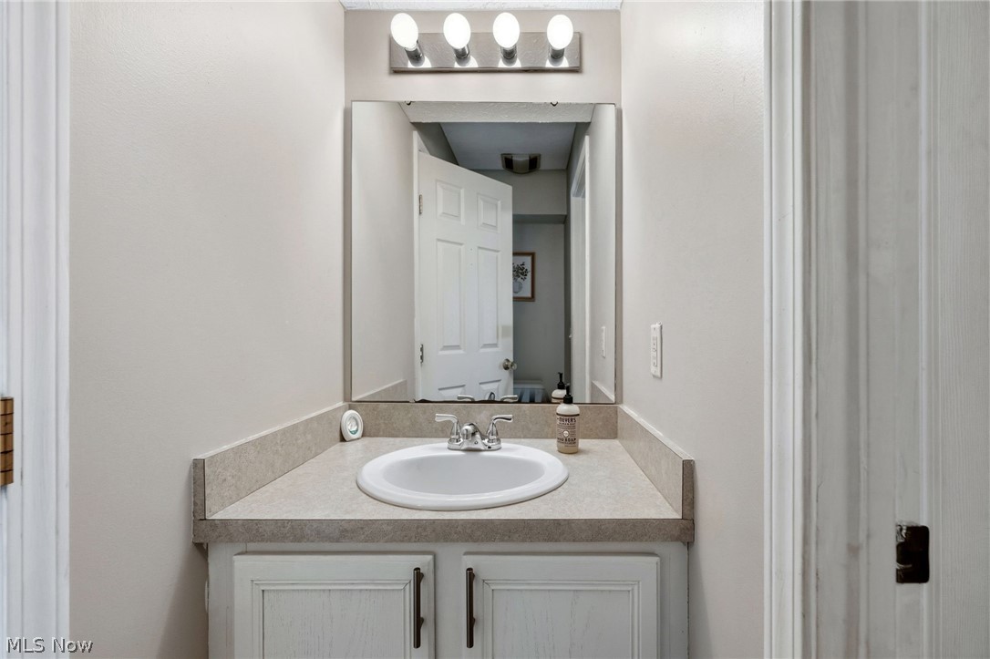 16093 Primrose Circle Middleburg Heights OH 44130