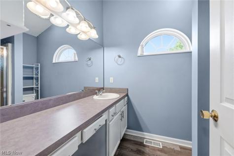 16093 Primrose Circle Middleburg Heights OH 44130