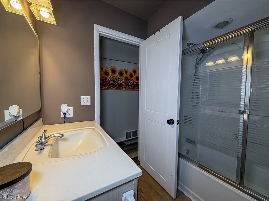 165 Winter Lane Cortland OH 44410